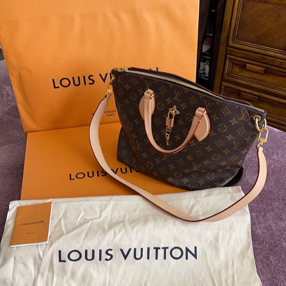 Purse - Picture 4 of 4
